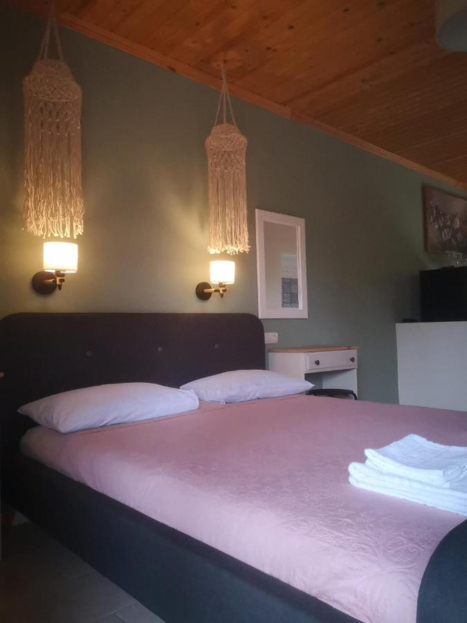 Achillion B&B Paralía Skotínis Esterno foto