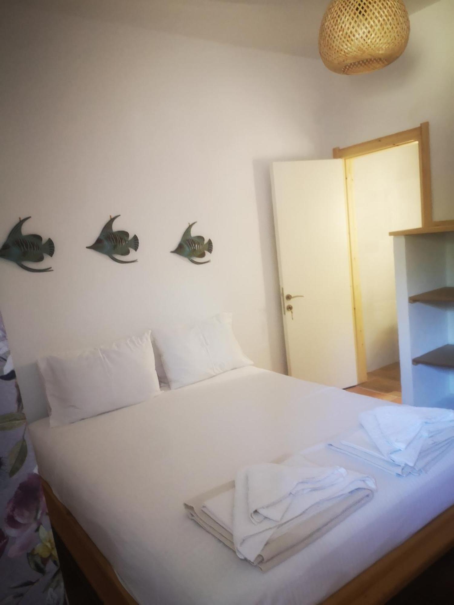 Achillion B&B Paralía Skotínis Esterno foto